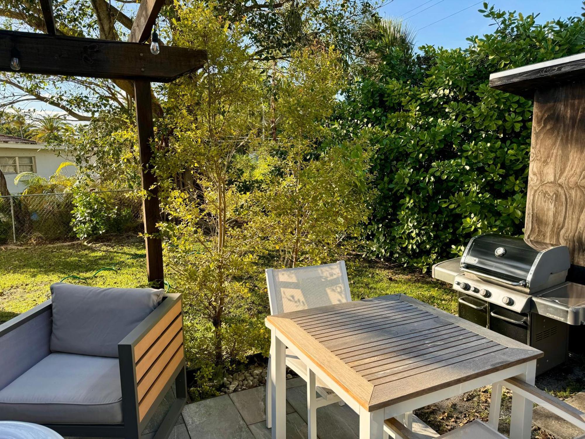 Hot Tub House On Golf Course! 10 Mins To The Beach Miami Exteriör bild